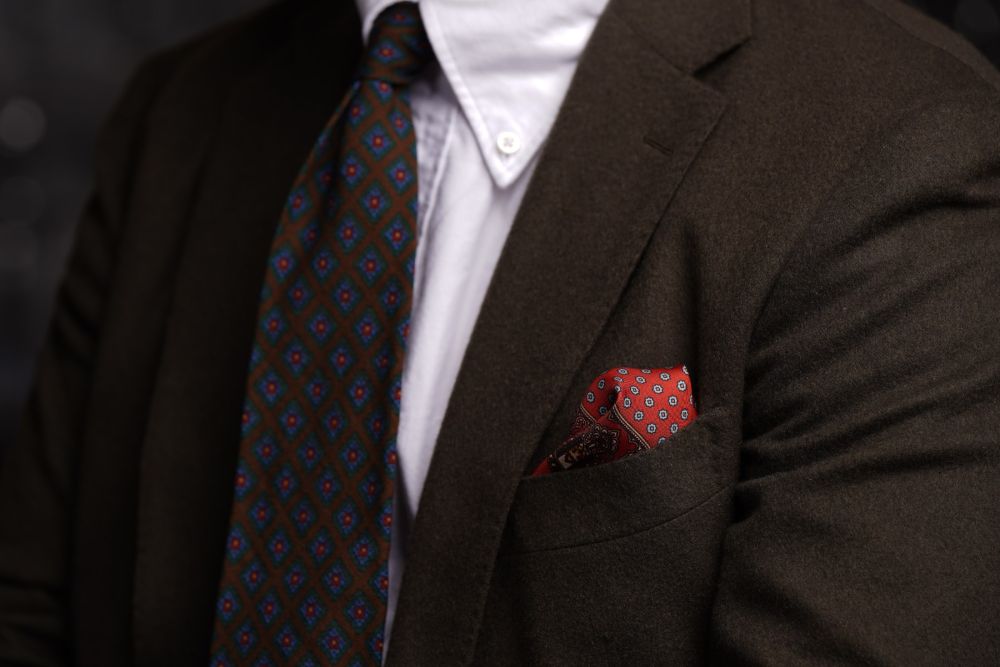 Red Silk Pocket Square with Dotted Motifs & Paisley - Fort Belvedere