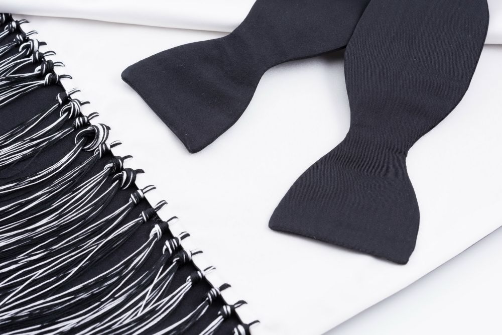 Black bow tie in Silk Satin ans Silk Moire with Evening Scarf in Black & White Silk Satin-original