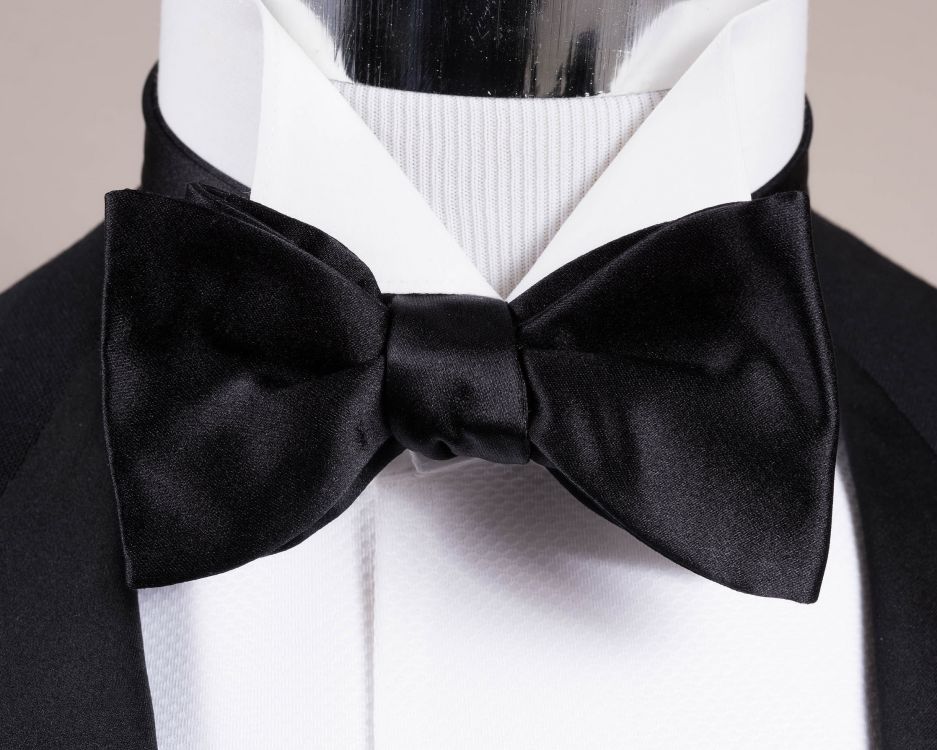 Black Single End Bow Tie in Silk Satin Butterfly Self Tie One Size fits it all by Fort Belvedere