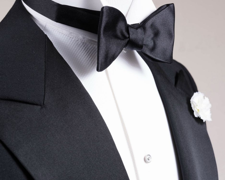 Black Single End Bow Tie in Silk Satin and White Carnation Silk Boutnniere by Fort Belvedere
