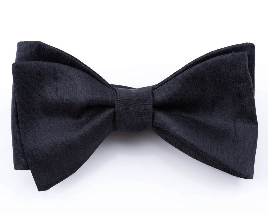 Black Bow Tie in Silk Shantung - Sized Self Tie - Fort Belvedere
