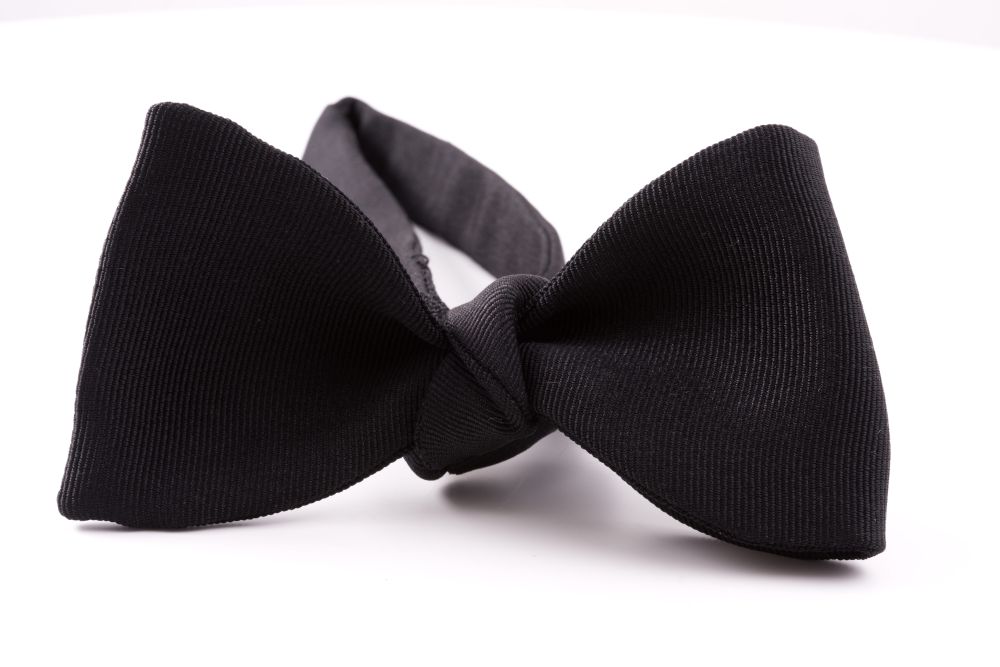 Black Faille Grosgrain Single End Bow Tie in Silk Fort Belvedere ffor Tuxedo Dinner Jacket