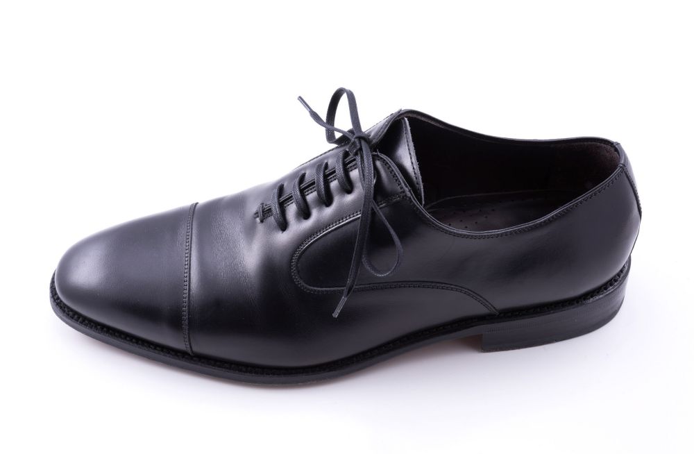 80 cm Shoelaces Flat Waxed Cotton in Black Made in Italy - Luxury Dress Shoe Laces by Fort Belvedere
