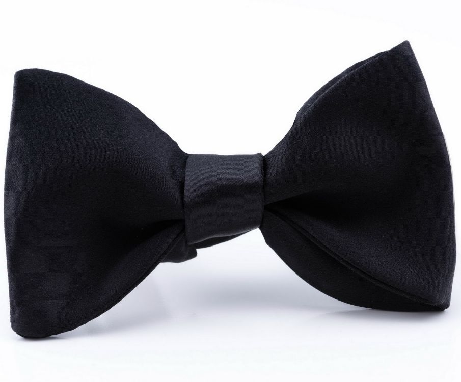 Black Single End Bow Tie in Luxurious Warp Satin by Fort Belvedere - one size fits it all