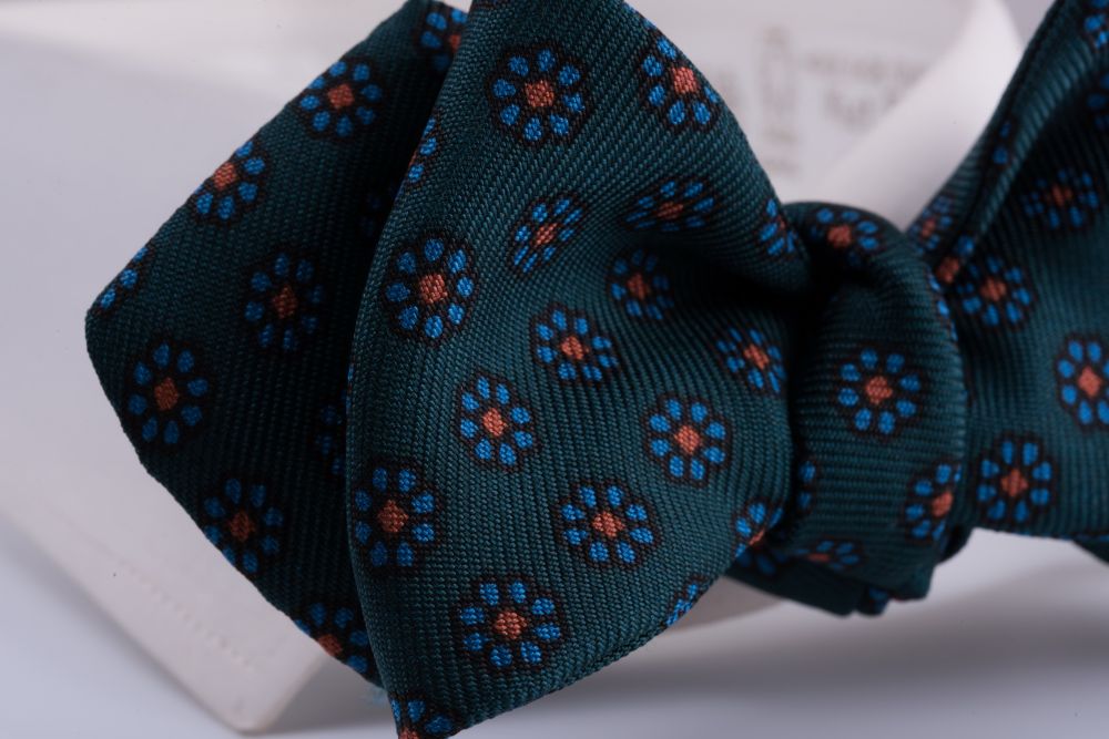 Bow Tie in Soft Ancient Madder Silk with Green Macclesfield Neats Micropattern