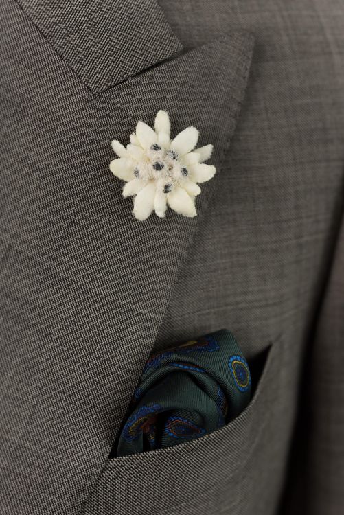 Edelweiss Boutonniere with pocket square by Fort Belvedere
