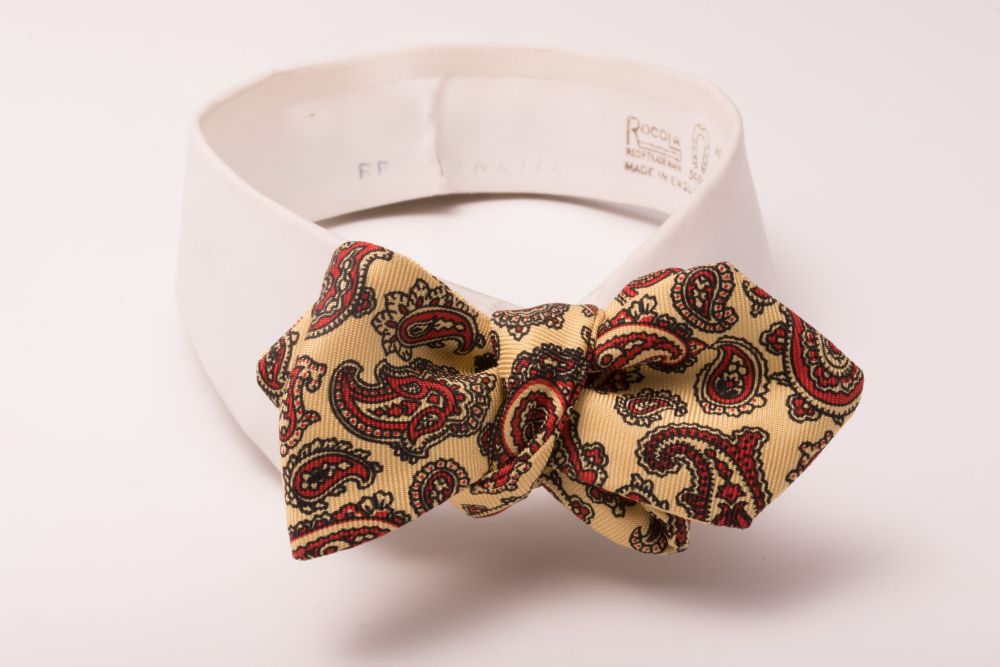 Ancient Madder Silk Paisley Bow Tie in Buff, Red, Black - Fort Belvedere