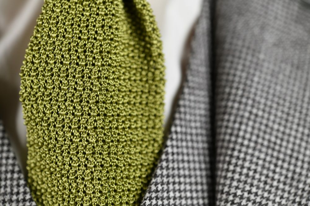 Chartreuse Silk Knit Tie Cri de la Soie - Fort Belvedere