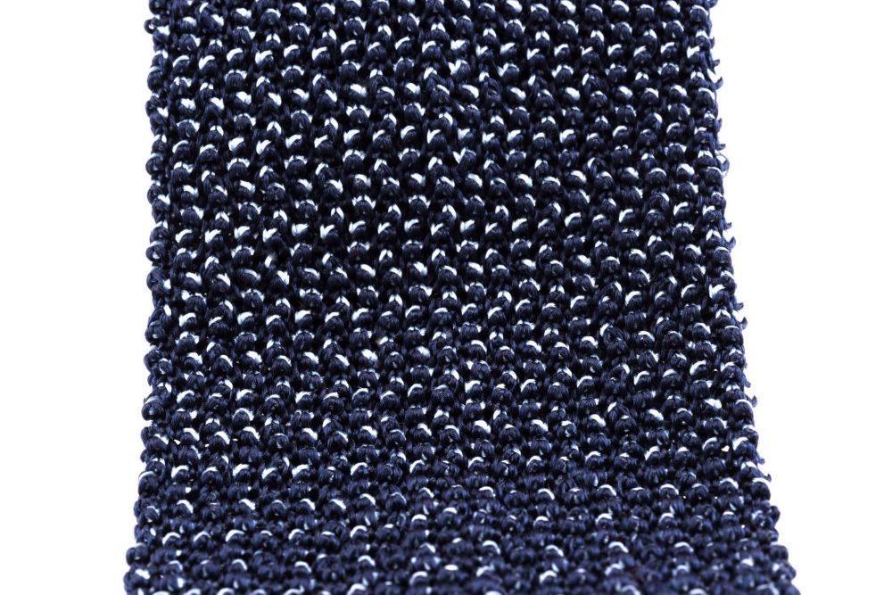 details Two-Tone Knit Tie in Navy and Light Blue Changeant Silk - Fort Belvedere