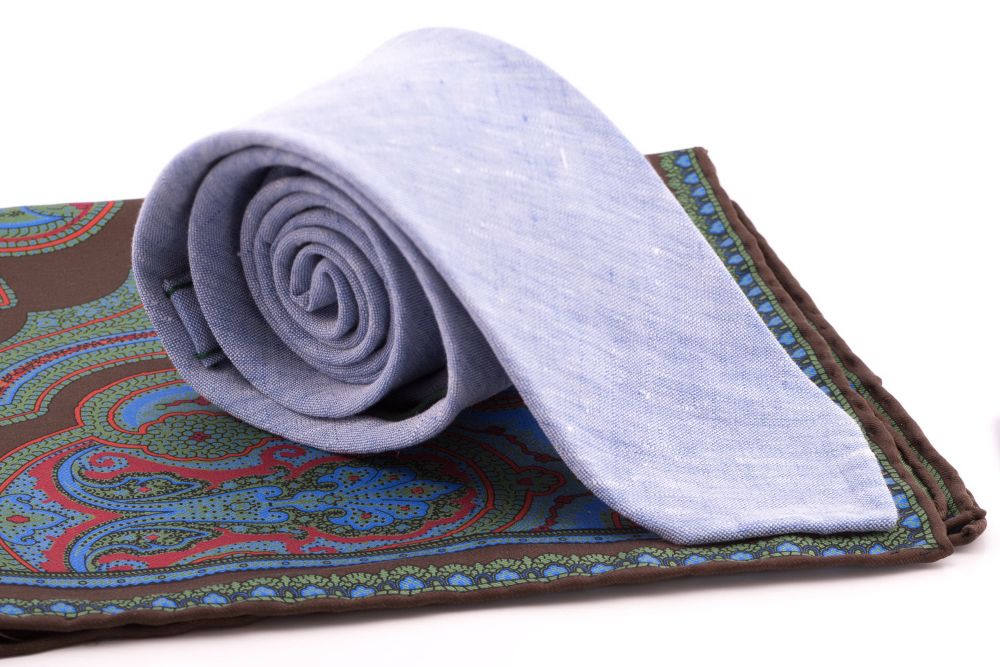 Light Blue Linen 3 Fold Tie with Luxurious English pocket square - Handmade by Fort Belvedere