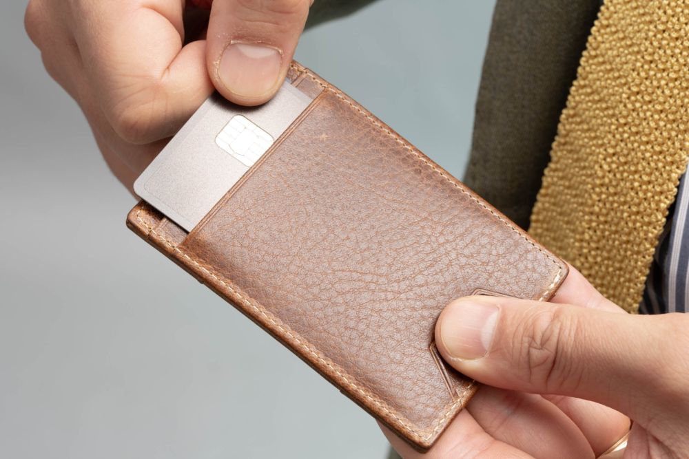Slim Wallet - 4CC - Dumont Saddle Brown Full-Grain Leather comes with an RFID blocking feature. 