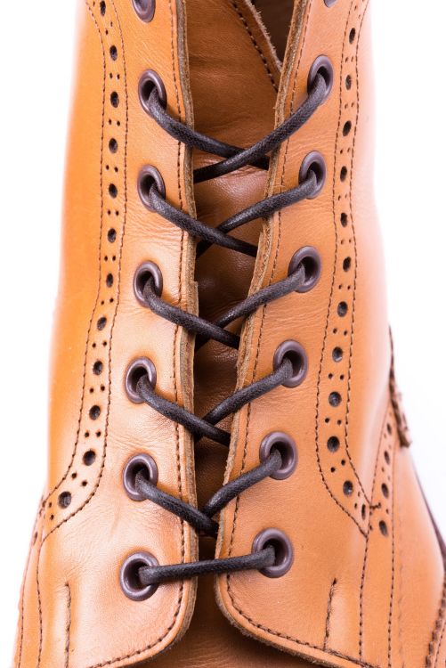Front view Dark Brown Boot Laces Round Quality Waxed Cotton made in Italy 120 cm - by Fort Belvedere
