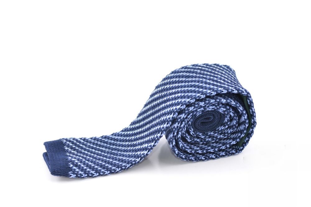 Knit Tie - Skinny Navy and Light Blue Stripes - Fort Belvedere
