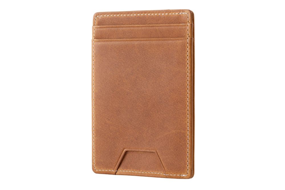 Vertical compartment of the slim wallet by Fort Belvedere in Vintage Gold Americana leahter
