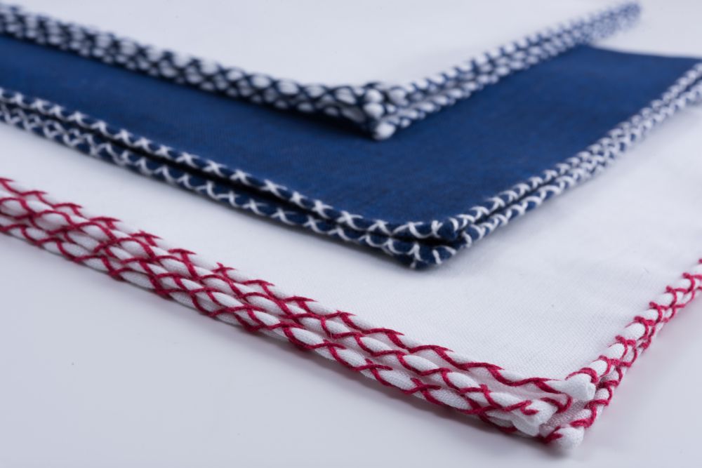 White Linen Pocket Square with Navy Blue Handrolled X Stitch - Fort Belvedere