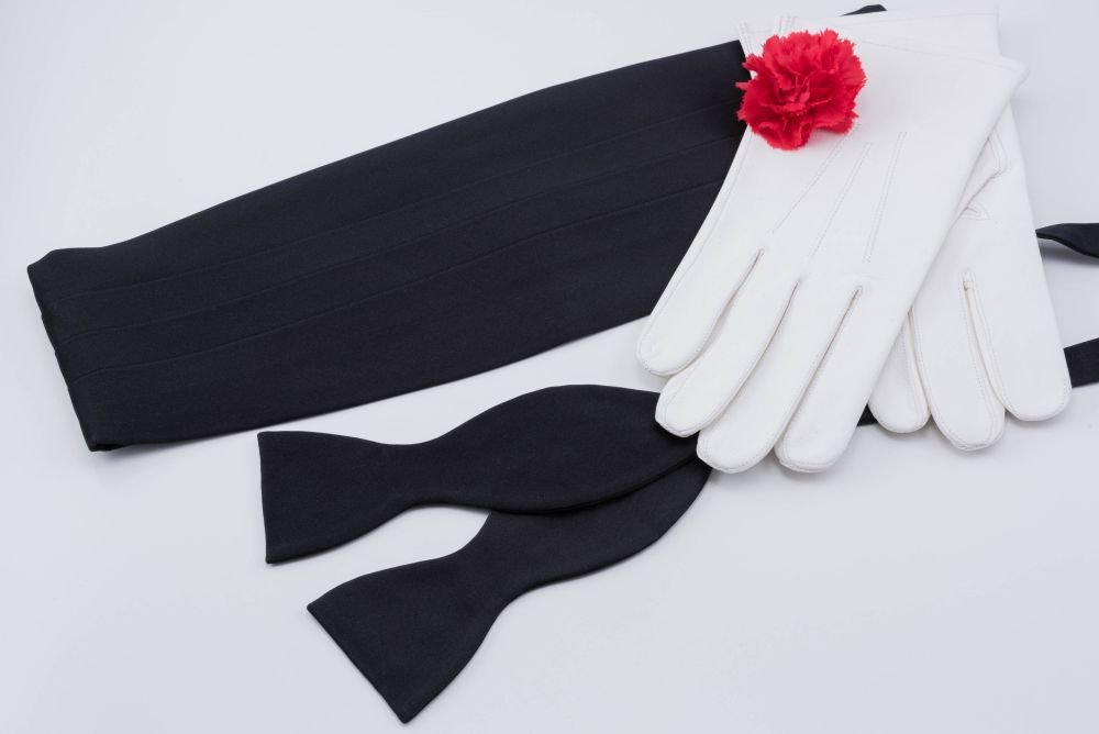 White Unlined Men Evening Glove for Black Tie White Tie with Single End Bow Tie and Cummerbund and Dark Red Carnation