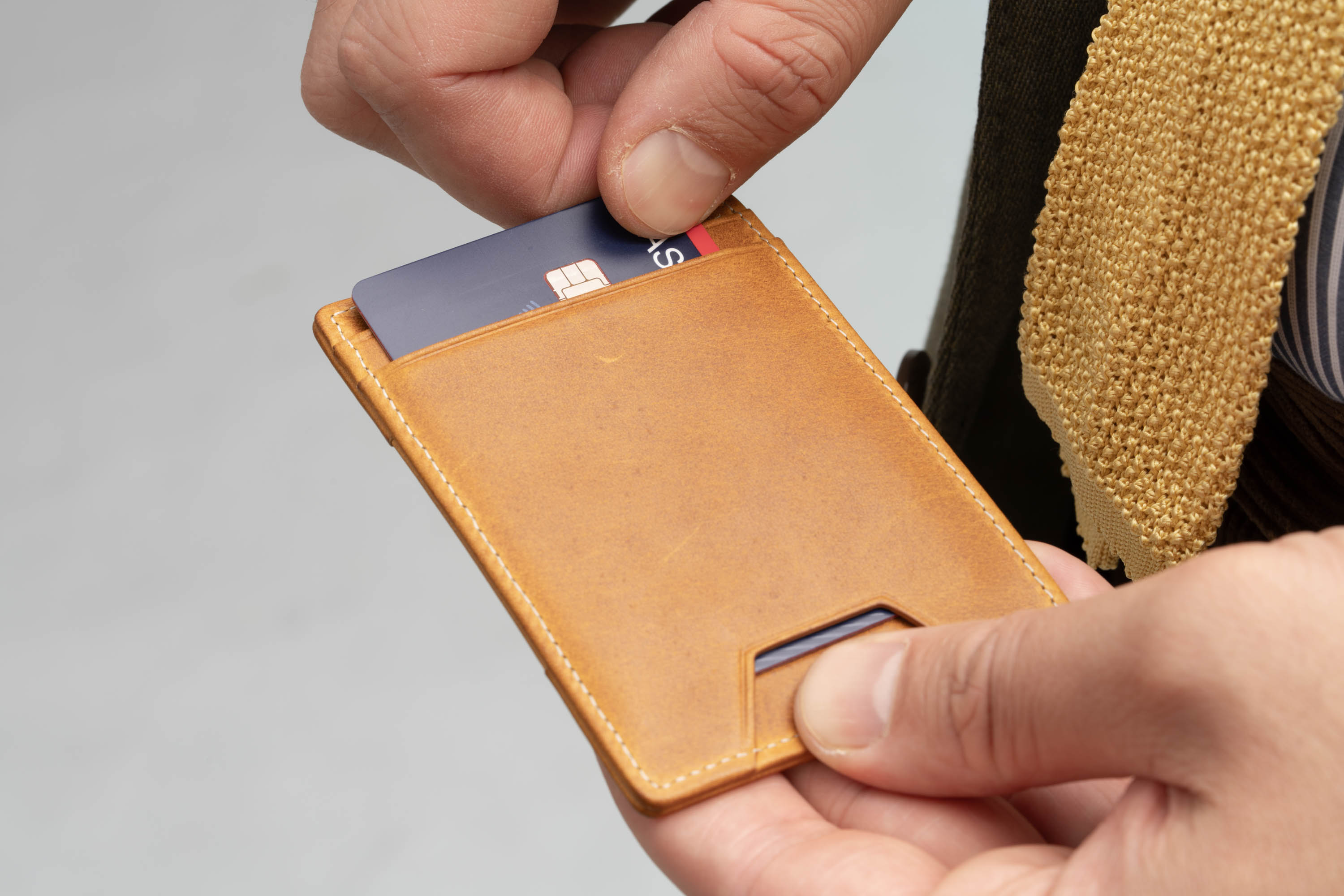 Slim Wallet - 4CC - Americana Vintage Gold Full-Grain Leather comes with an RFID blocking feature. 