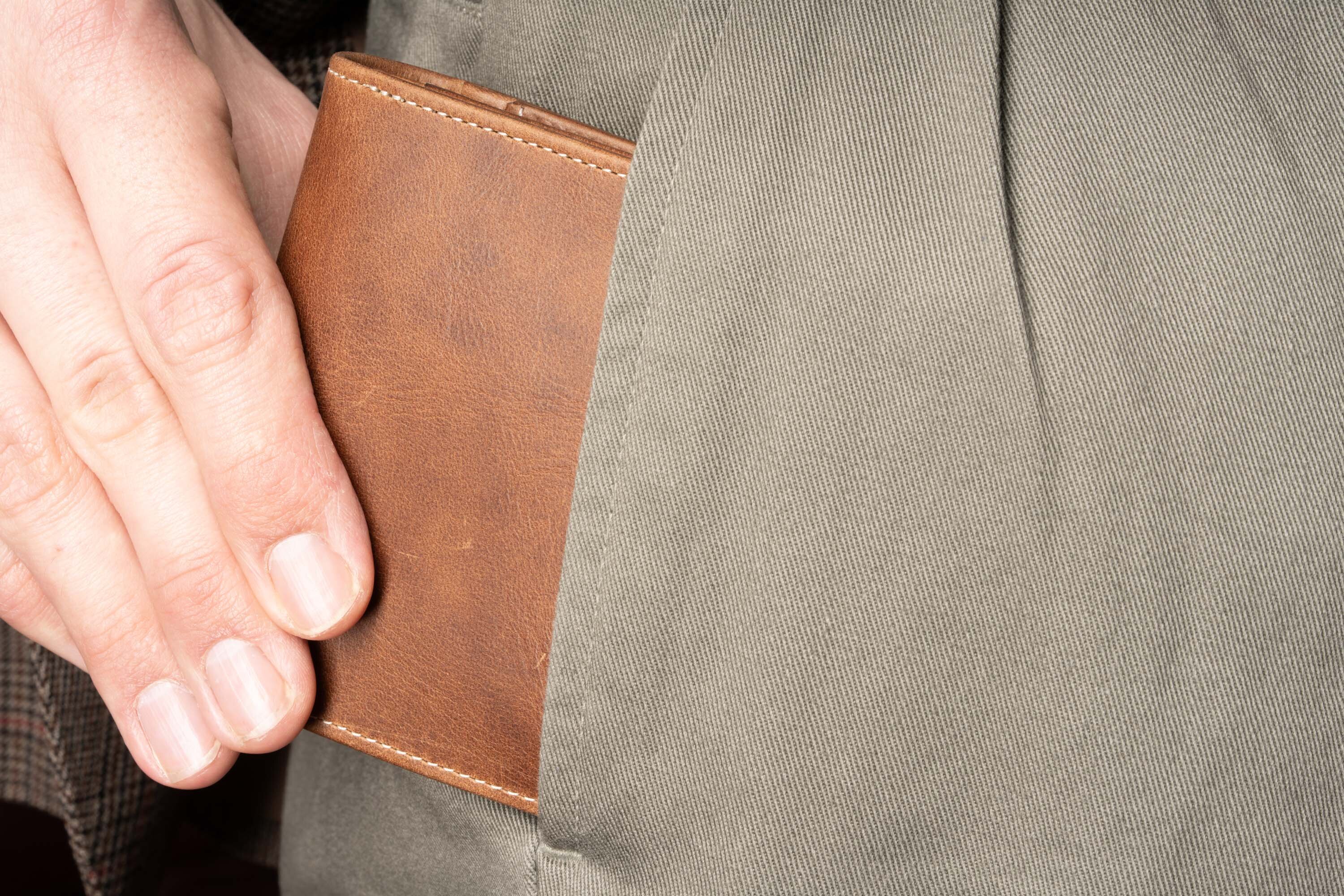 Saddle Brown Bifold Wallet in Full-Grain Montecristo Leather Inserted to the pocket