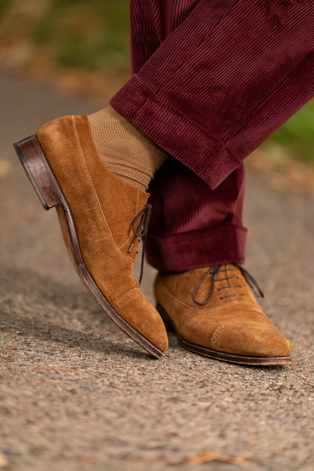 Maroon corduroy with Khaki and Dark Red Two Tone Solid Oxford Socks-_R5_9106