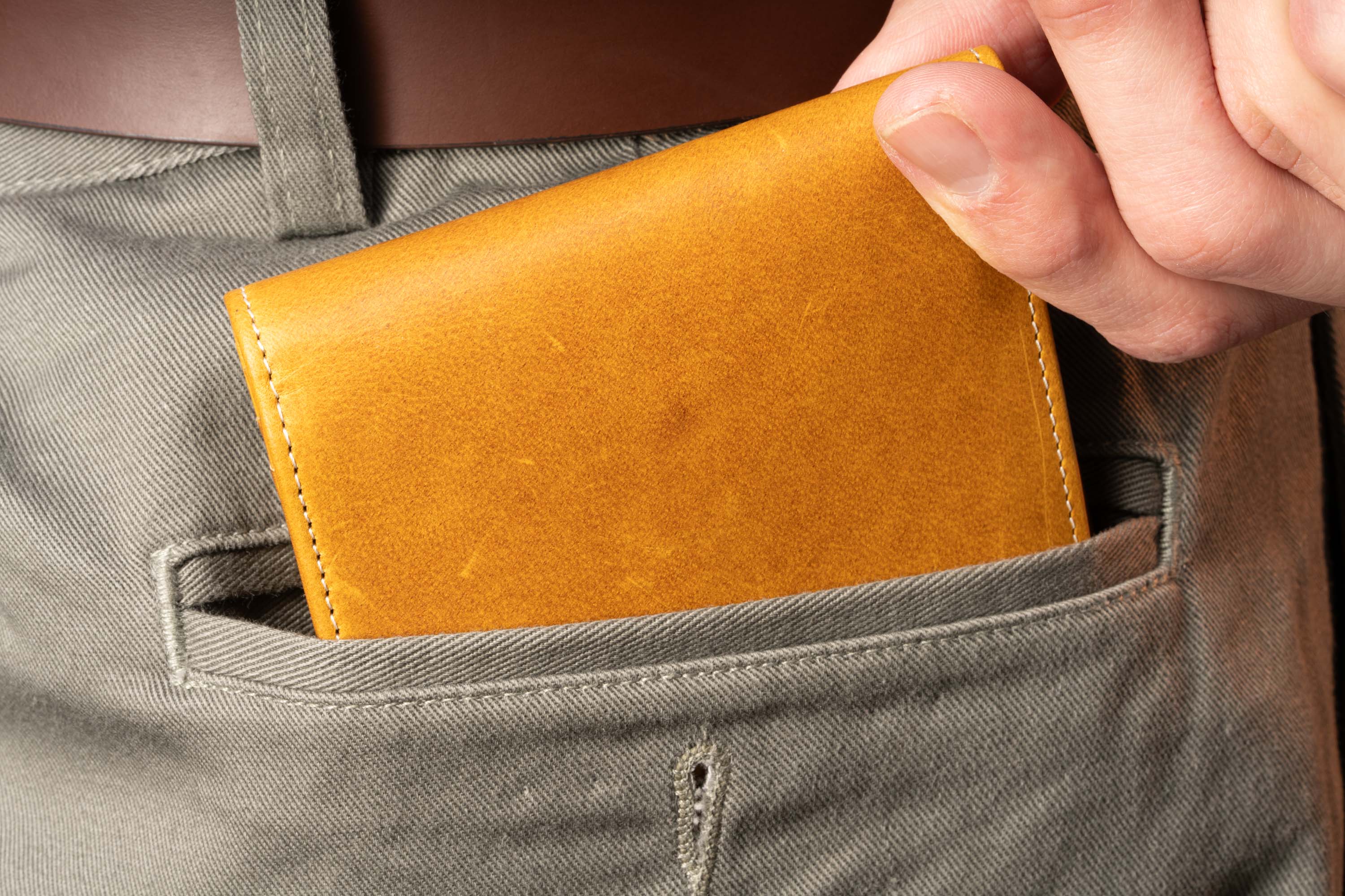 Vintage Gold Tan Wallet in Full-Grain Americana Leather Inserted to the back pocket