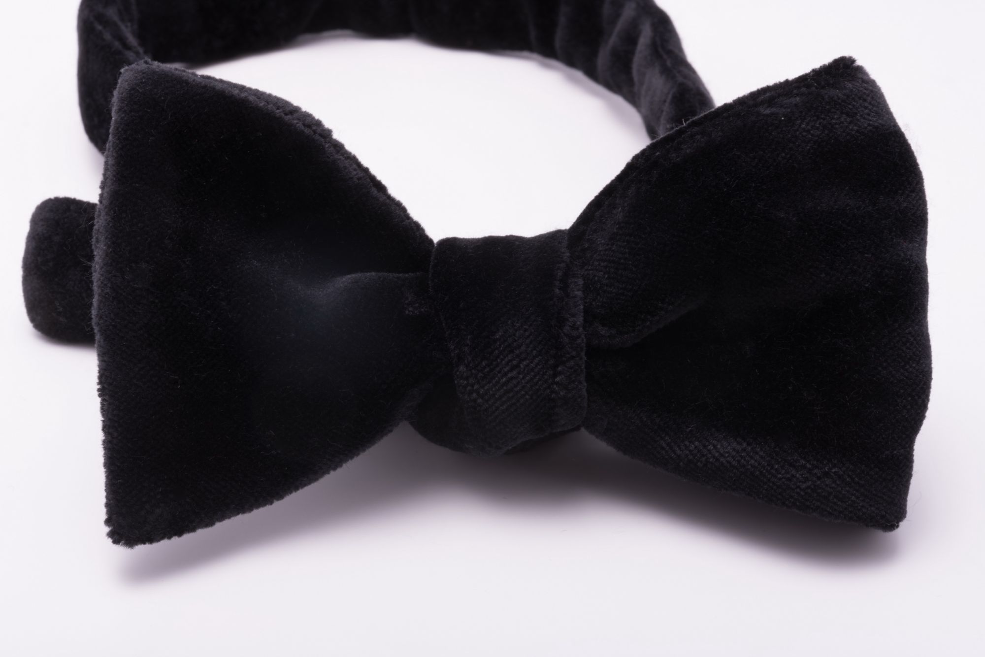 BLACK   Velvet self bow tie 3.0 Inch